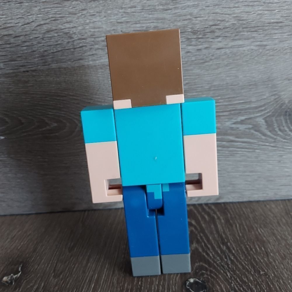 Minecraft Steve Large Scale Figure - Picture 3 of 5